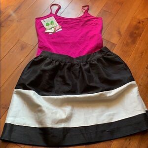 Kensie black and white Stripe skirt size M, new